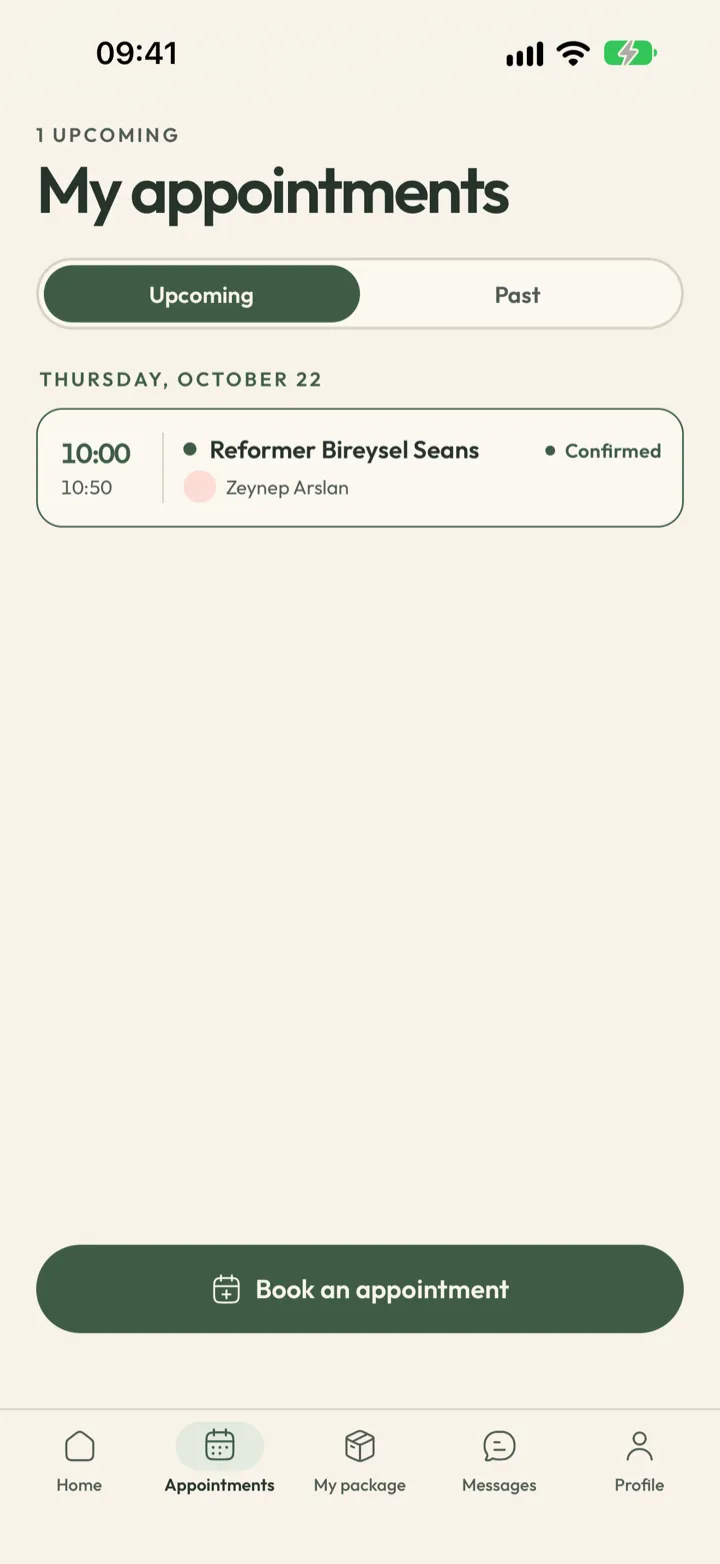 Corenta client appointments screen with an upcoming confirmed reformer session and a past tab