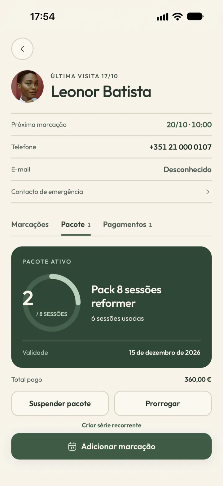 Ficha do cliente na Corenta, no separador do pacote: faltam 2 sessões de um pacote de reformer de 8, com os botões de suspender e prolongar